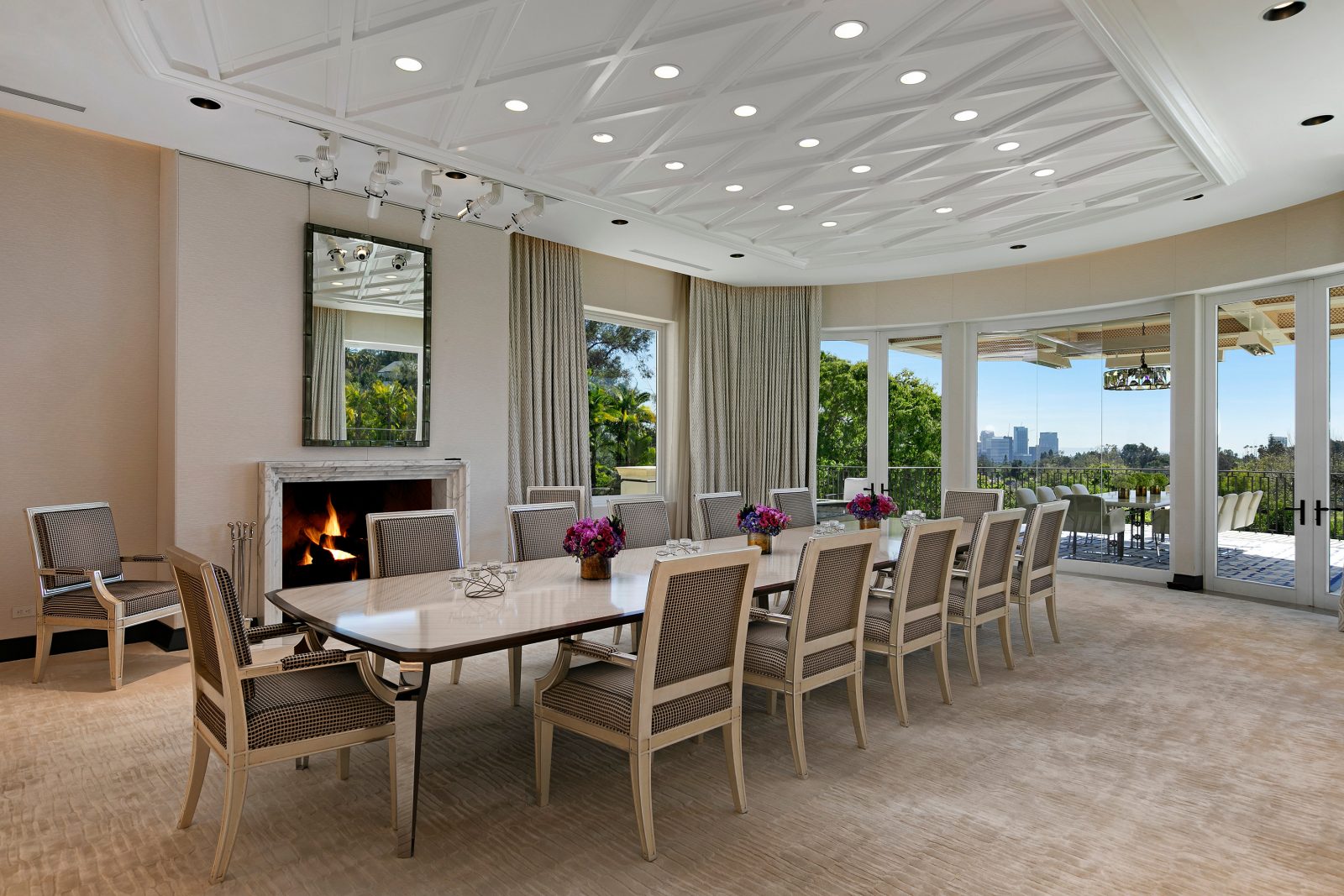 steve wynn beverly hills house dining room