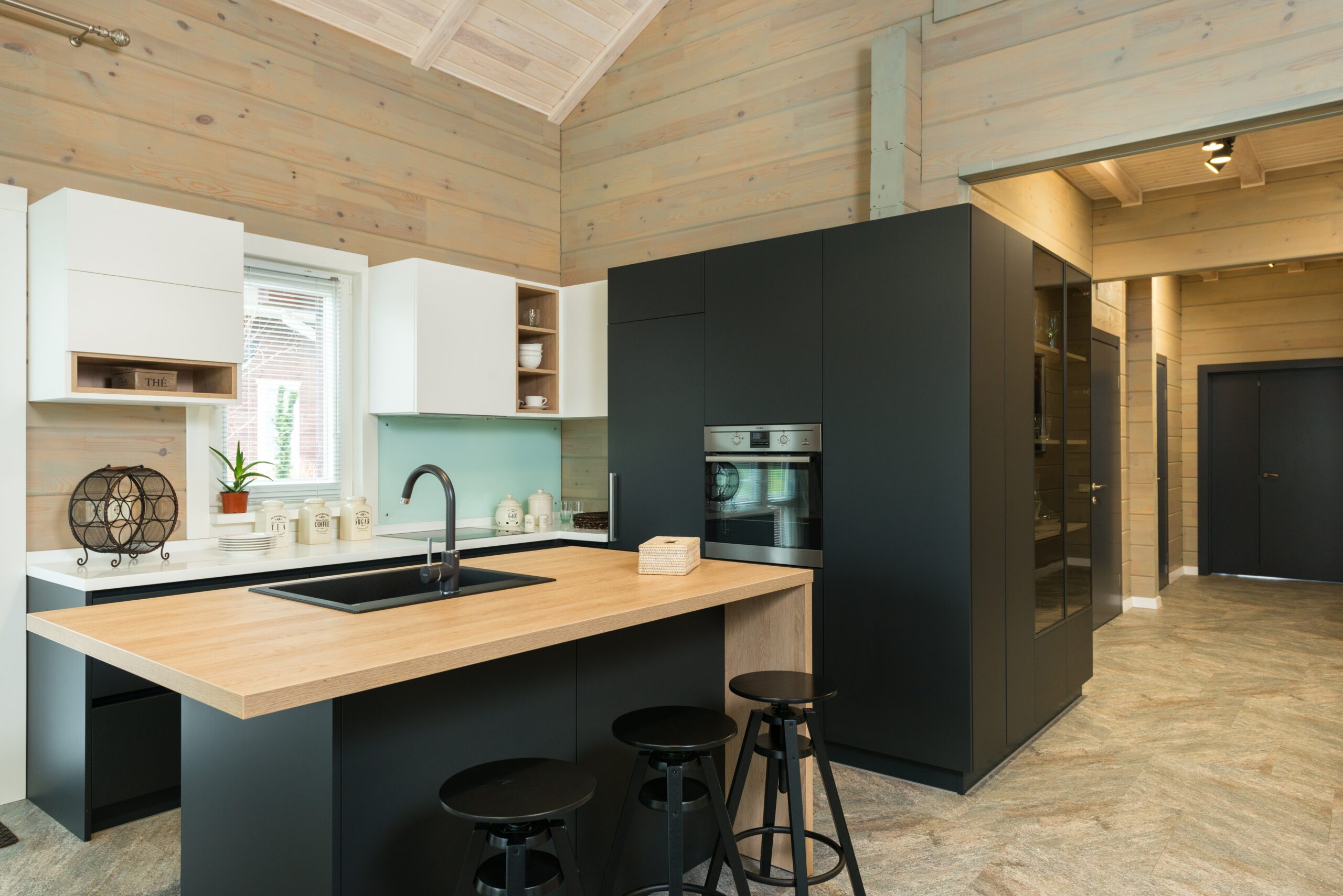 open concept kitchen with built-in bar amentities