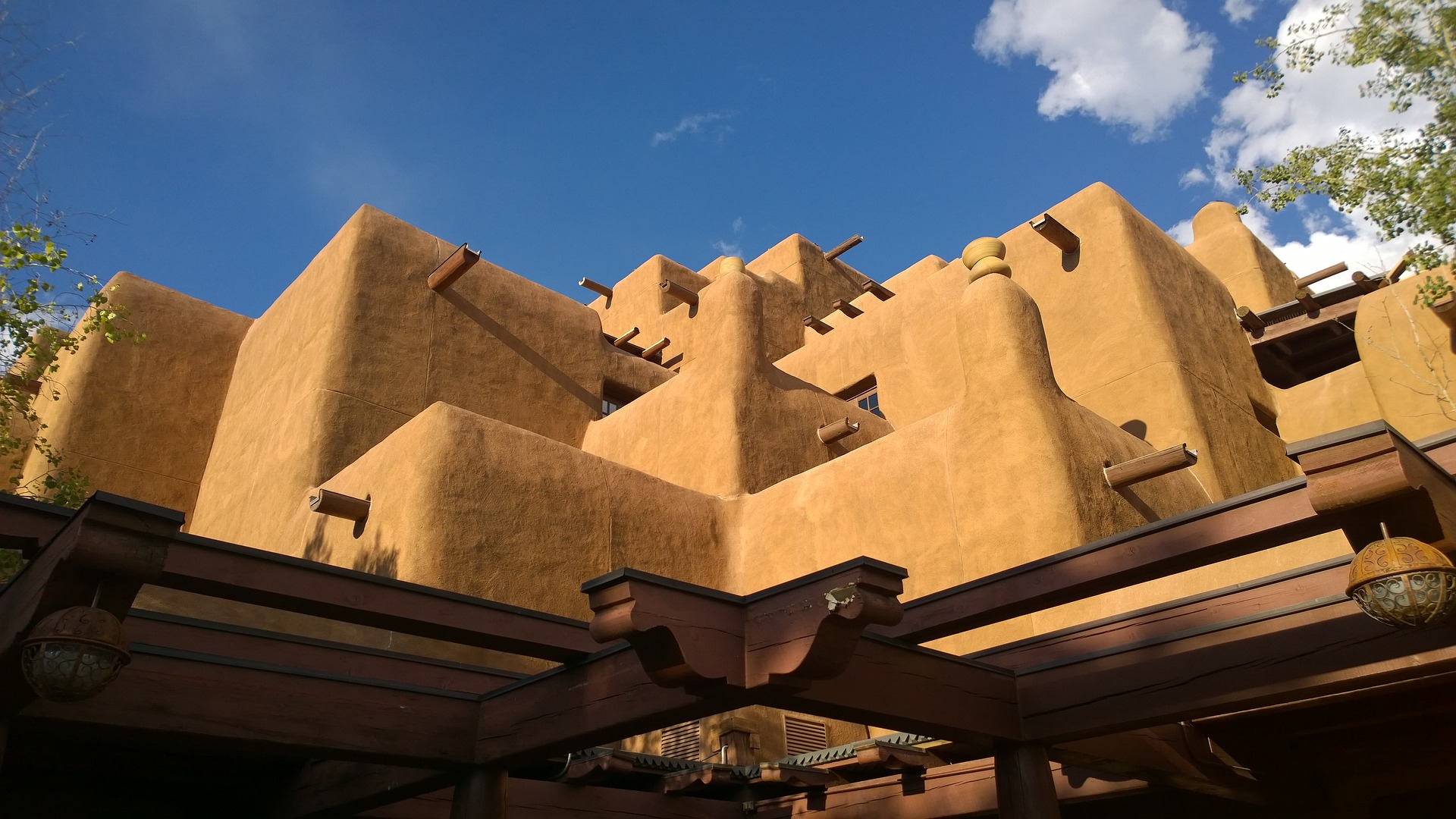 adobe building in santa fe