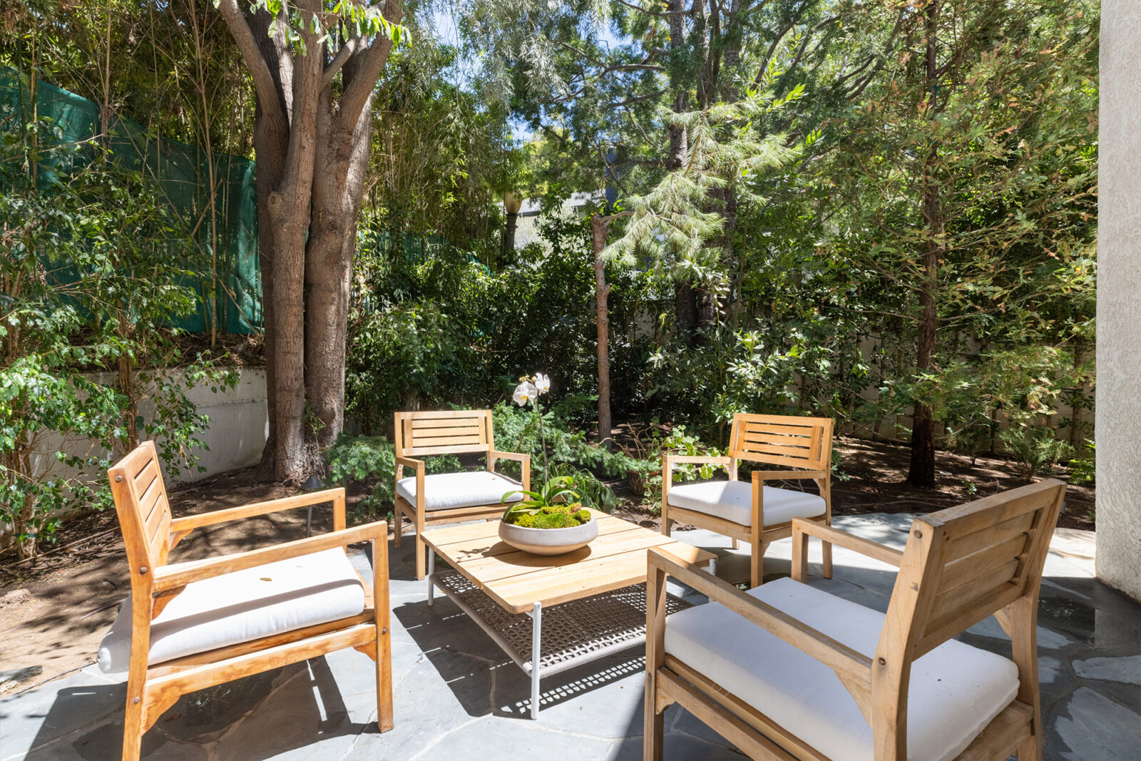 Leonardo DiCaprio-Tied Home In L.A